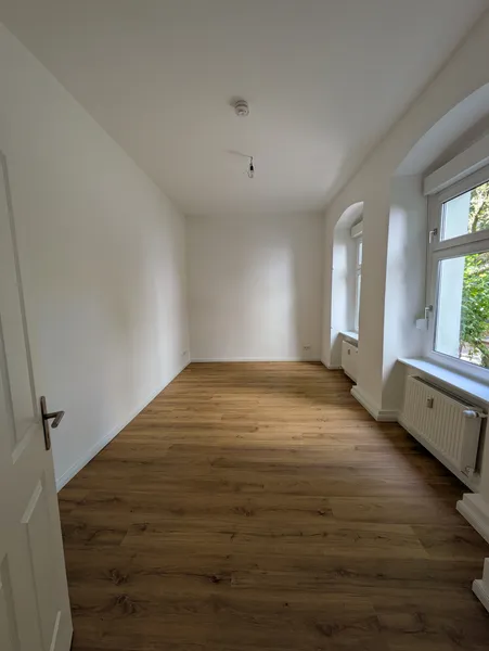Moderne 2 Zimmer Altbauwohnung nahe Beusselstraße zu vermieten! — photo 1